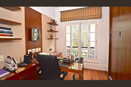 Casa à venda com 584m², 8 quartos e 7 vagas