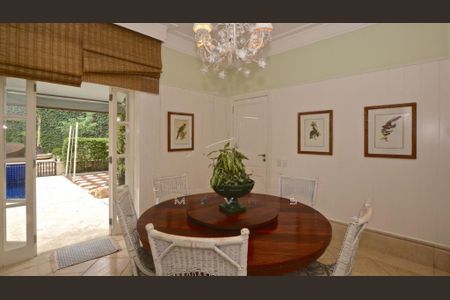 Casa à venda com 584m², 8 quartos e 7 vagas
