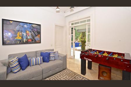 Casa à venda com 584m², 8 quartos e 7 vagas