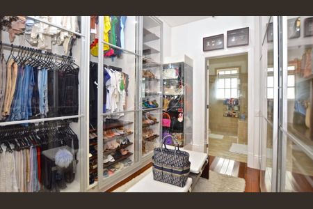 Casa à venda com 584m², 8 quartos e 7 vagas