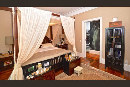 Casa à venda com 584m², 8 quartos e 7 vagas