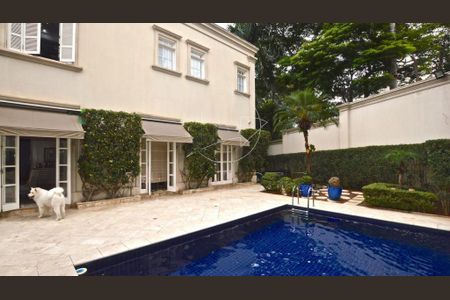 Casa à venda com 584m², 8 quartos e 7 vagas