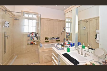 Casa à venda com 584m², 8 quartos e 7 vagas