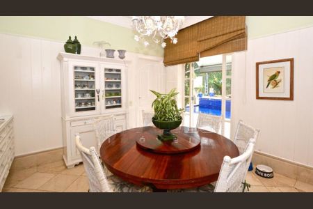 Casa à venda com 584m², 8 quartos e 7 vagas