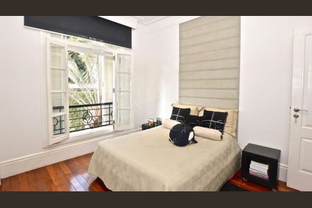 Casa à venda com 584m², 8 quartos e 7 vagas