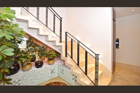 Casa à venda com 584m², 8 quartos e 7 vagas