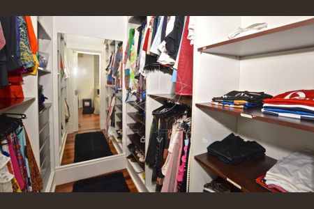 Casa à venda com 584m², 8 quartos e 7 vagas