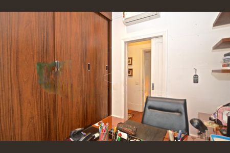 Casa à venda com 584m², 8 quartos e 7 vagas