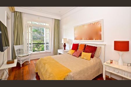Casa à venda com 584m², 8 quartos e 7 vagas