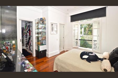 Casa à venda com 584m², 8 quartos e 7 vagas