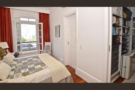 Casa à venda com 584m², 8 quartos e 7 vagas