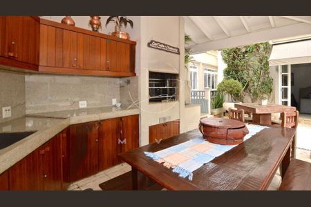 Casa à venda com 584m², 8 quartos e 7 vagas