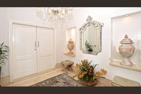 Casa à venda com 584m², 8 quartos e 7 vagas