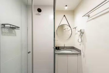 Apartamento para alugar com 1 quarto, 40m² em Santo Amaro, São Paulo