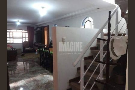 Casa à venda com 3 quartos, 125m² em Parque Savoi City, São Paulo