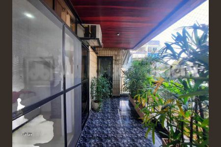 Apartamento à venda com 227m², 4 quartos e 3 vagas