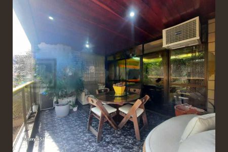 Apartamento à venda com 227m², 4 quartos e 3 vagas
