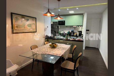 Apartamento à venda com 78m², 2 quartos e 1 vaga