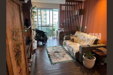 Apartamento à venda com 78m², 2 quartos e 1 vaga