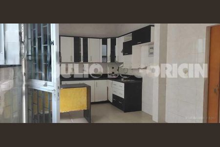 Casa à venda com 588m², 5 quartos e 4 vagas