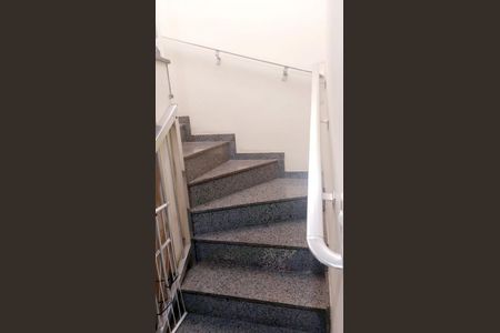 Casa à venda com 101m², 3 quartos e 3 vagas