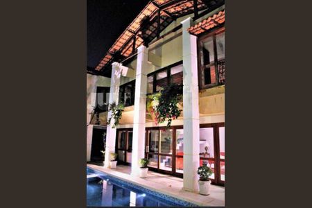 Casa à venda com 424m², 5 quartos e 3 vagas