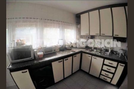 Casa à venda com 5 quartos, 424m² em Jardim Guanabara, Rio de Janeiro