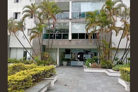Apartamento para alugar com 123m², 3 quartos e 2 vagas