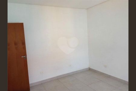 Casa à venda com 8 quartos, 500m² em Vila Santa Catarina, São Paulo