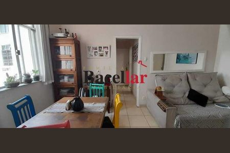 Apartamento à venda com 64m², 3 quartos e sem vaga