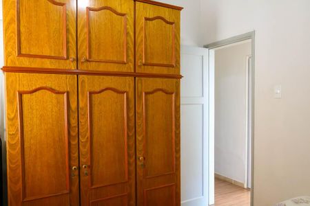 Casa à venda com 280m², 2 quartos e 2 vagas Casa à venda com 280m², 2 quartos e 2 vagasQuarto 2