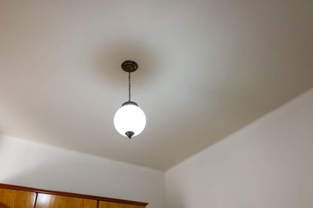 Casa à venda com 280m², 2 quartos e 2 vagas Casa à venda com 280m², 2 quartos e 2 vagasQuarto 2