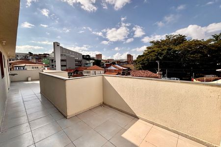 Apartamento à venda com 101m², 3 quartos e sem vaga Apartamento à venda com 101m², 3 quartos e sem vagaVaranda