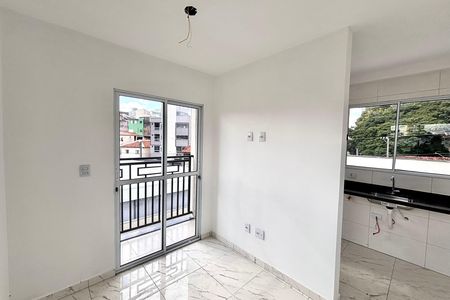 Apartamento à venda com 101m², 3 quartos e sem vaga Apartamento à venda com 101m², 3 quartos e sem vagaSala