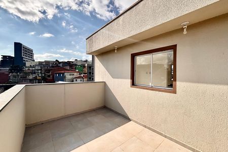 Apartamento à venda com 101m², 3 quartos e sem vaga Apartamento à venda com 101m², 3 quartos e sem vagaVaranda