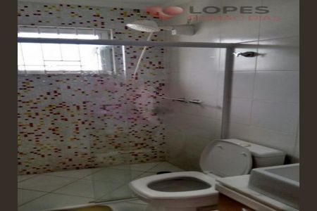 Casa à venda com 4 quartos, 210m² em Parque Sao Domingos, São Paulo
