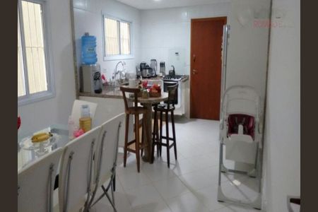 Casa à venda com 4 quartos, 210m² em Parque Sao Domingos, São Paulo