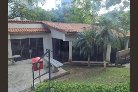 Apartamento à venda com 2 quartos, 45m² em Jardim Santa Teresinha, São Paulo