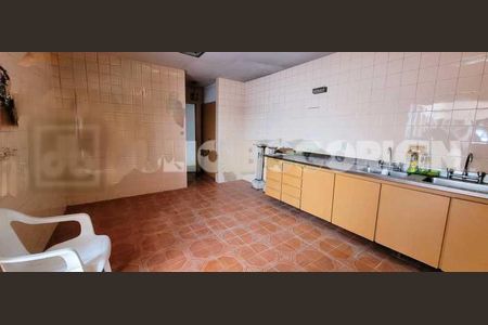 Apartamento à venda com 234m², 4 quartos e 4 vagas
