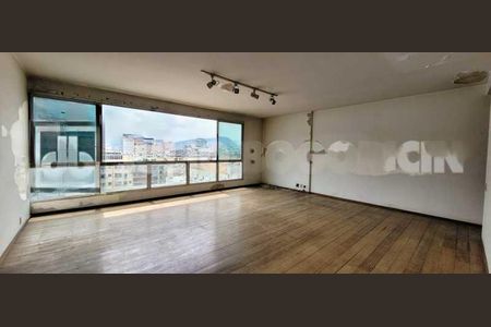 Apartamento à venda com 234m², 4 quartos e 4 vagas