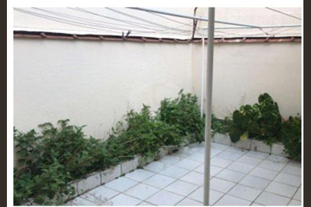 Casa à venda com 143m², 3 quartos e 2 vagas
