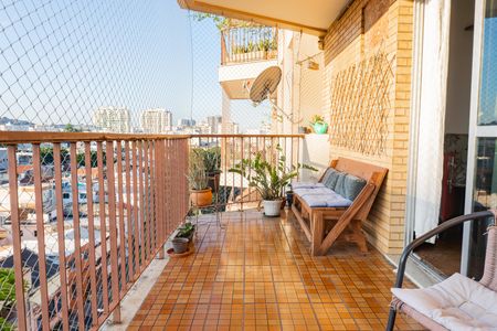 Apartamento para alugar com 96m², 3 quartos e 2 vagas