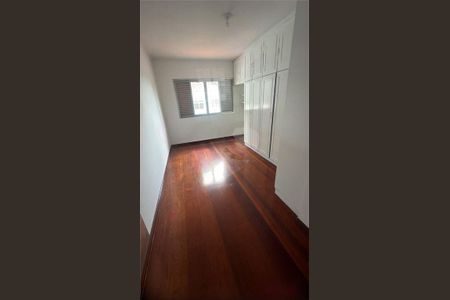 Casa à venda com 3 quartos, 340m² em Vila Baruel, São Paulo