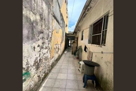 Casa à venda com 4 quartos, 163m² em São Domingos, São Paulo