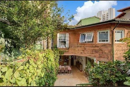 Casa à venda com 408m², 4 quartos e 4 vagas