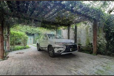 Casa à venda com 408m², 4 quartos e 4 vagas