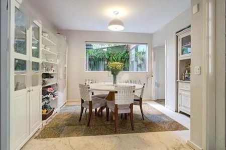 Casa à venda com 4 quartos, 408m² em Santo Amaro, São Paulo
