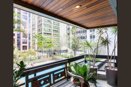 Apartamento à venda com 132m², 3 quartos e 2 vagas