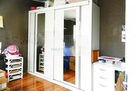 Casa à venda com 3 quartos, 210m² em Santo Amaro, São Paulo