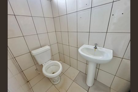 Banheiro 1 de casa para alugar com 1 quarto, 60m² em Recreio São Jorge, Guarulhos